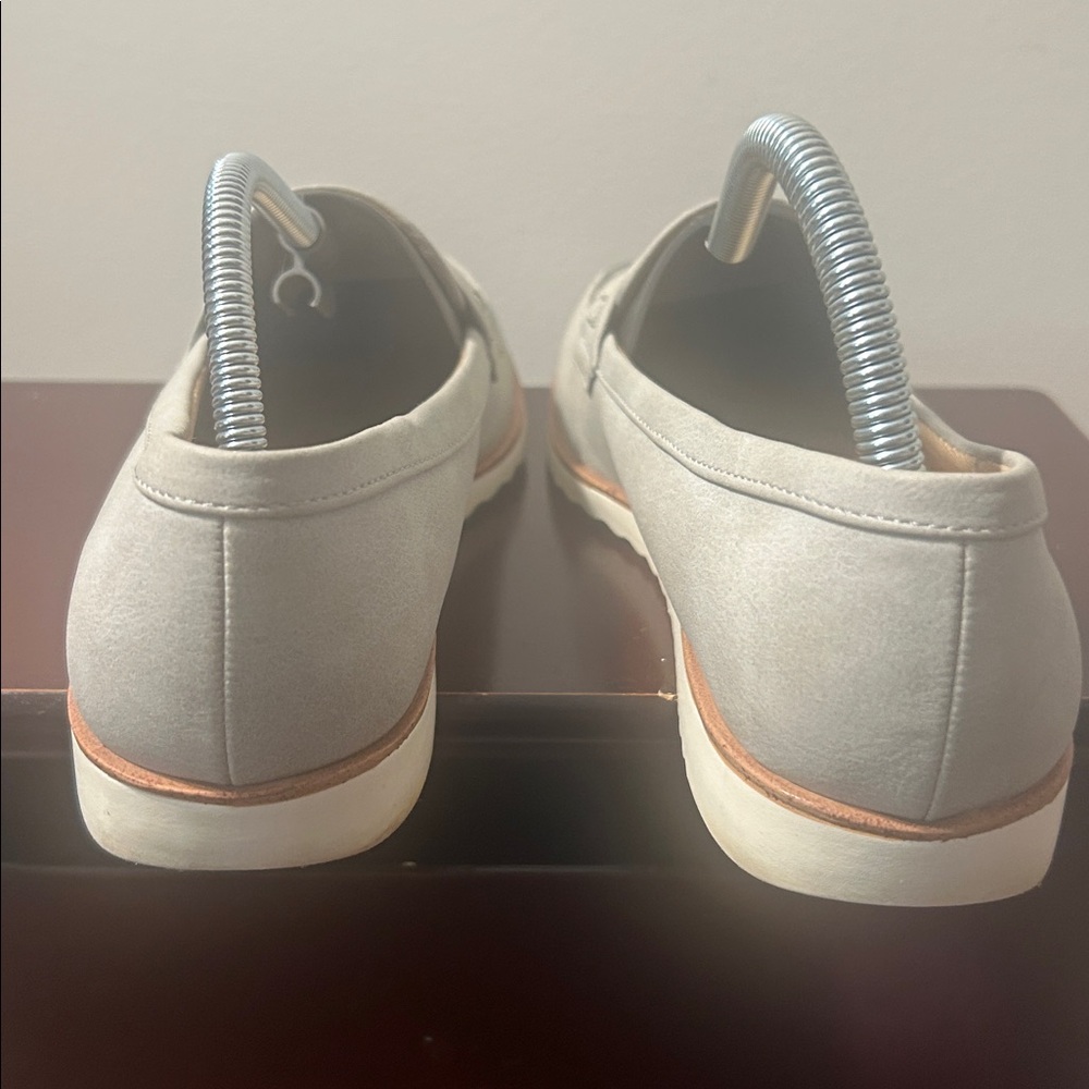 Life Stride Women's Gray Loafers - Picture 4 of 9